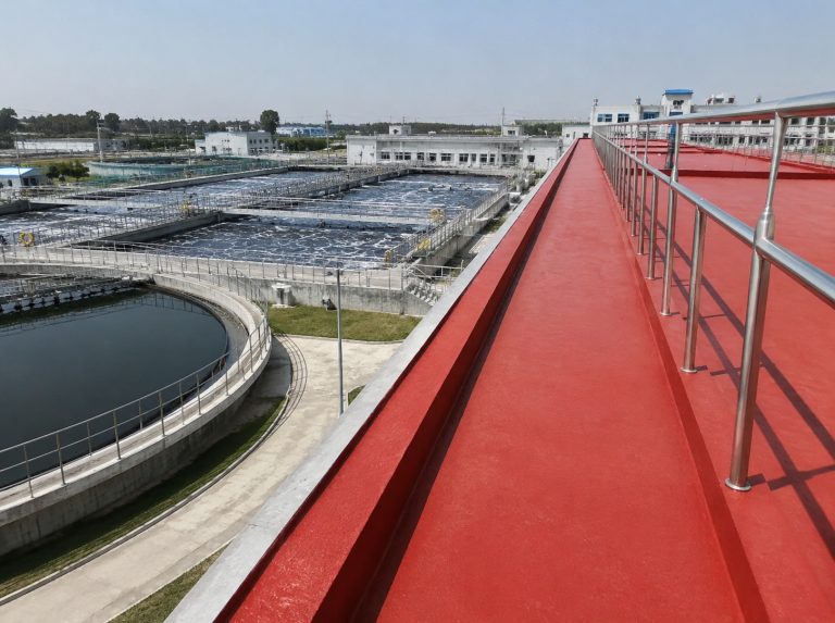 屋面外露红橡胶防水涂料